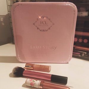 House of lashes story book